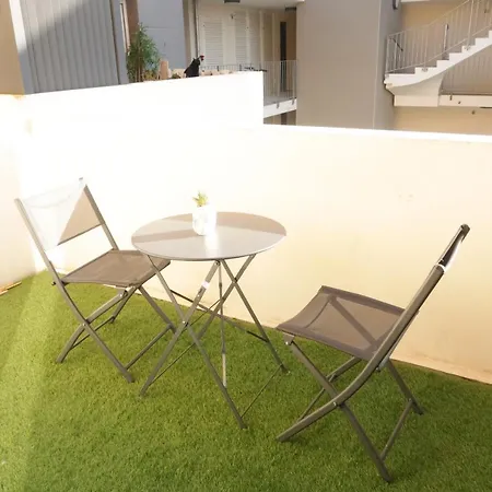 Entier - T2 Confort - - Balcon Aménagé Appartement *